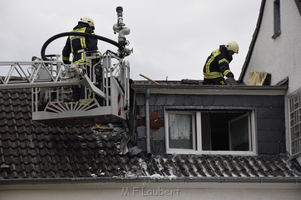 Feuer 2 Koeln Brueck Am Schildschen P53.JPG - Miklos Laubert